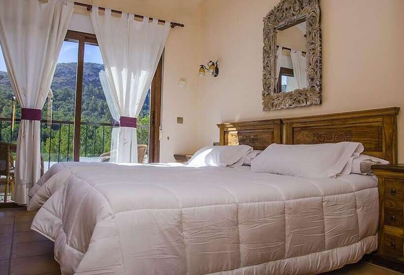 هتل Finca Fabiola