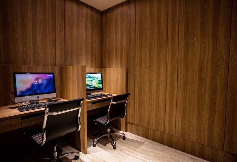 Fullon Hotel Taoyuan Airport Access Mrt A8