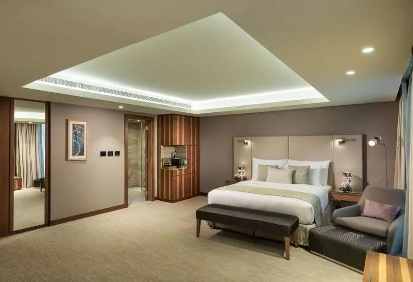 هتل Grand Millennium Muscat