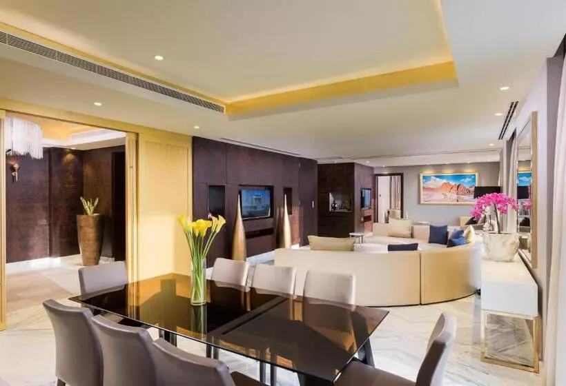 هتل Grand Millennium Muscat