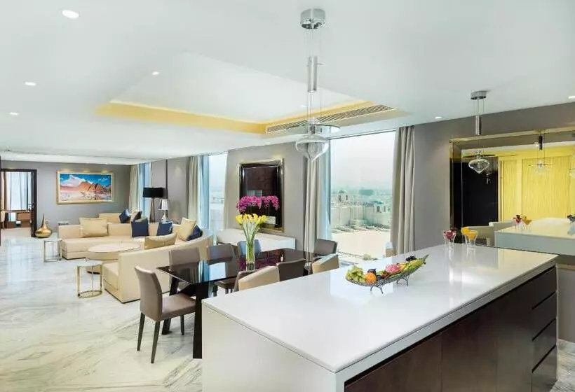 هتل Grand Millennium Muscat