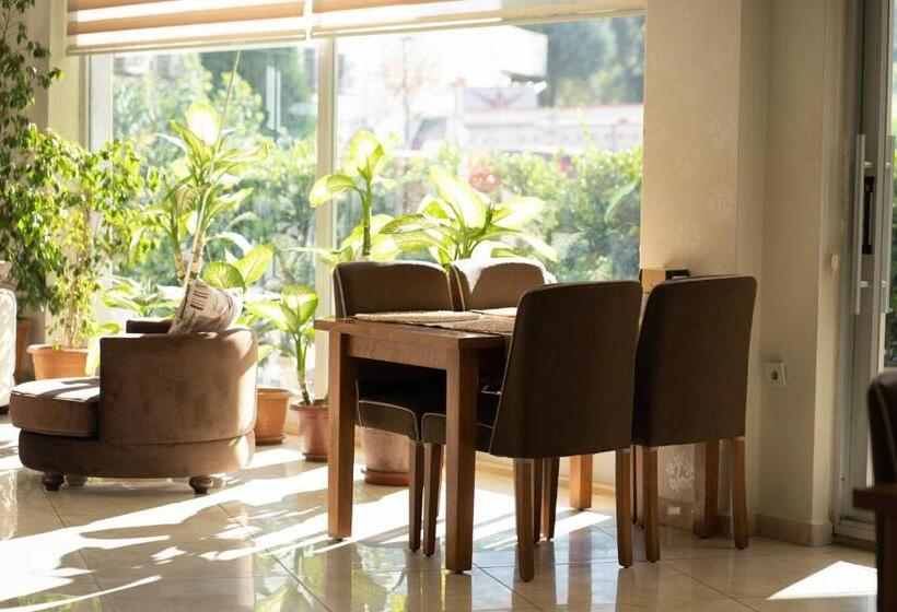 בית מלון כפרי Gulluk Life