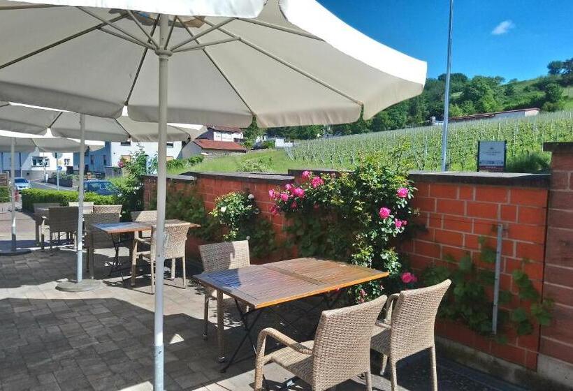 Hotel Käfernberg   Wein