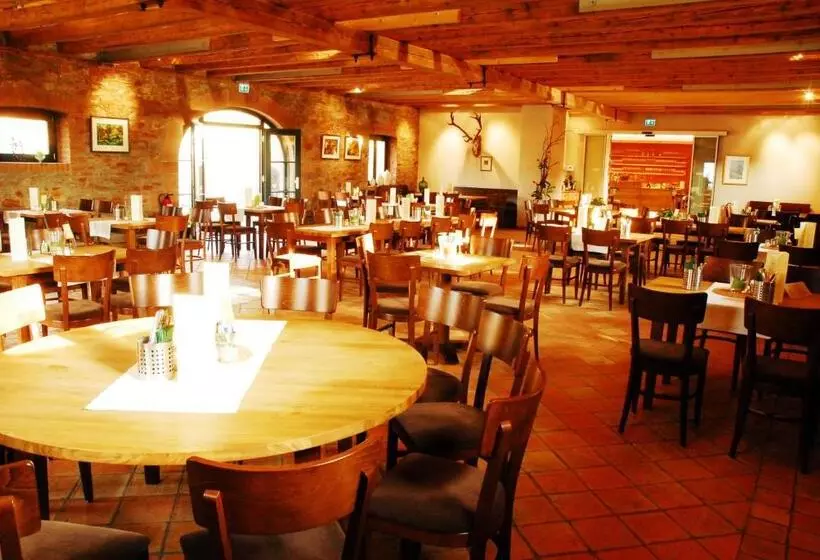 Hotel Käfernberg   Wein