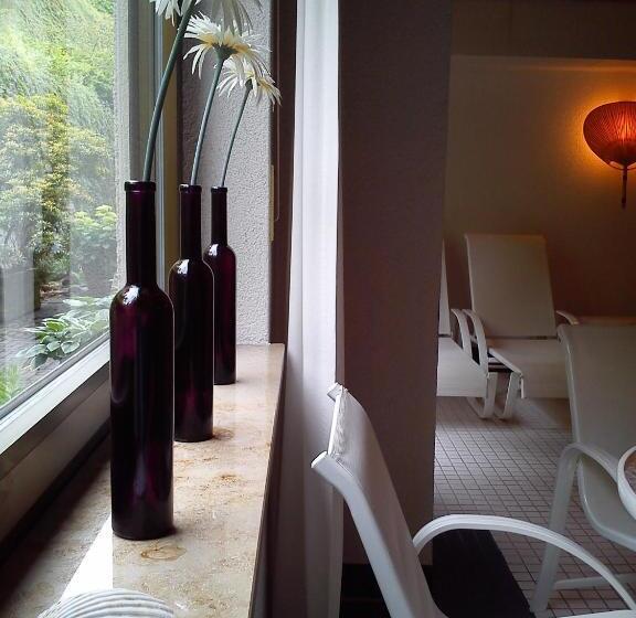 Hotel Käfernberg   Wein