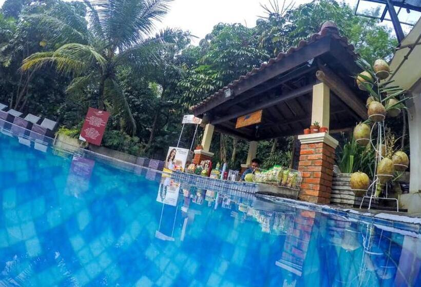 Szálloda Padjadjaran Suites Resort And Convention