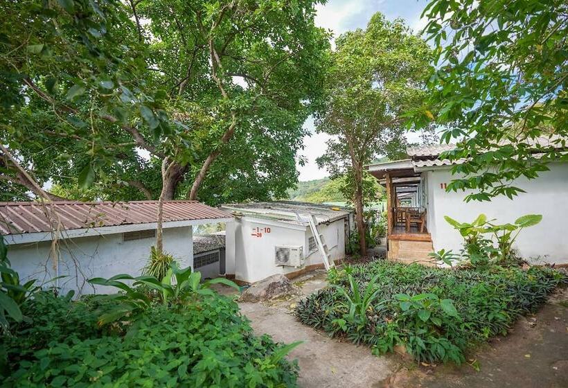 בית מלון כפרי Phi Phi Cozy Seafront Resort