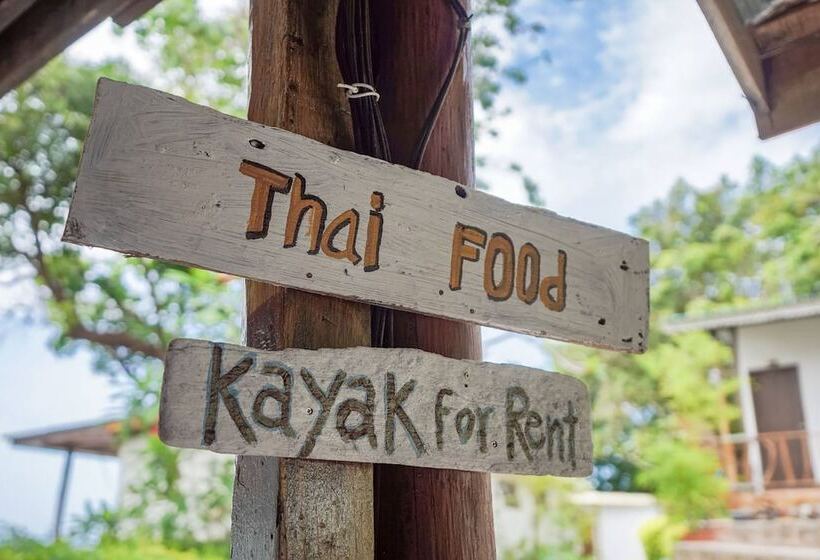 בית מלון כפרי Phi Phi Cozy Seafront Resort