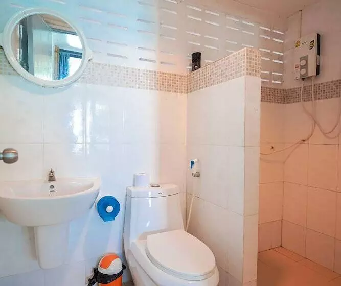Otel Phi Phi Cozy Seafront Resort