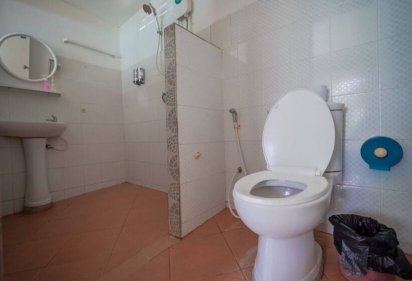 בית מלון כפרי Phi Phi Cozy Seafront Resort