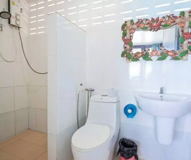 Otel Phi Phi Cozy Seafront Resort