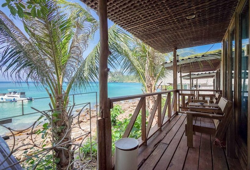 בית מלון כפרי Phi Phi Cozy Seafront Resort