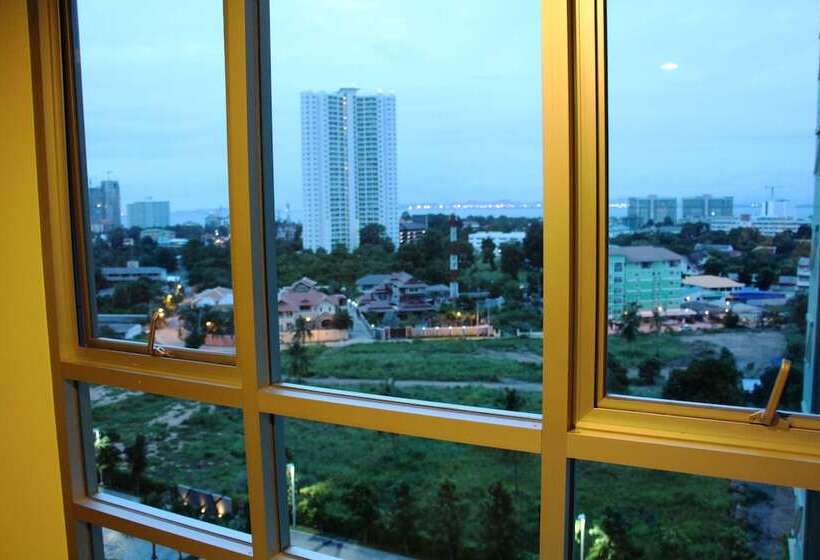 Lumpini Ville Naklua Good Luck