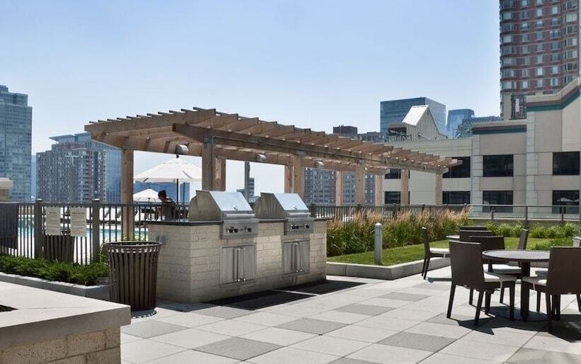 Luxy Suites Washington