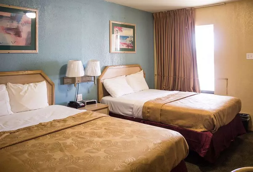 モーテル Regency Inn & Suites