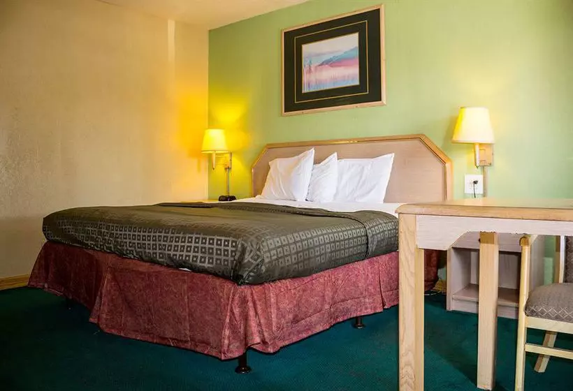 モーテル Regency Inn & Suites