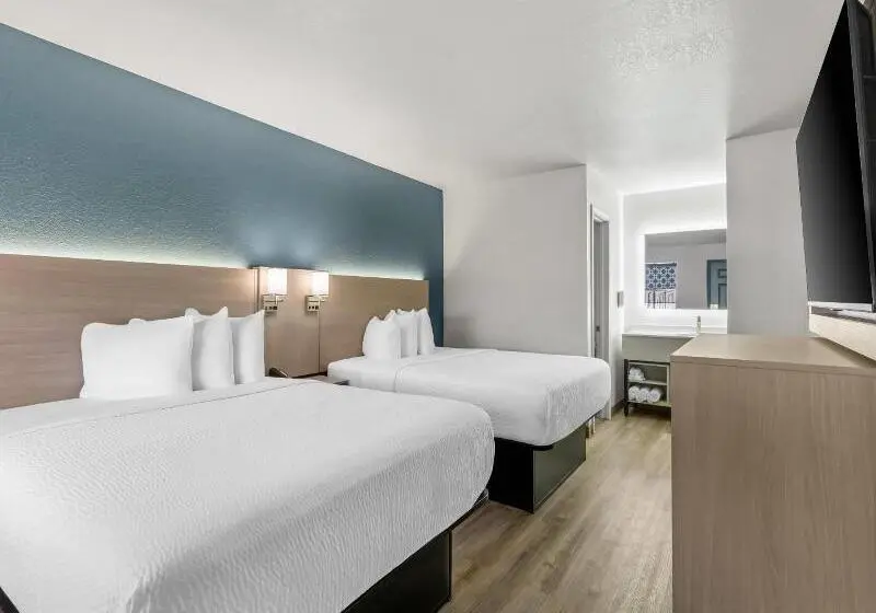 モーテル Regency Inn & Suites