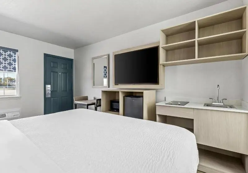 モーテル Regency Inn & Suites