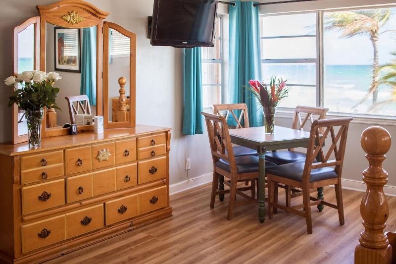 汽车旅馆  Riptide Oceanfront