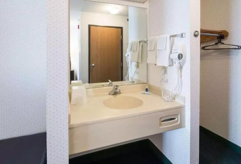 モーテル Rodeway Inn Urbana Champaign University Area