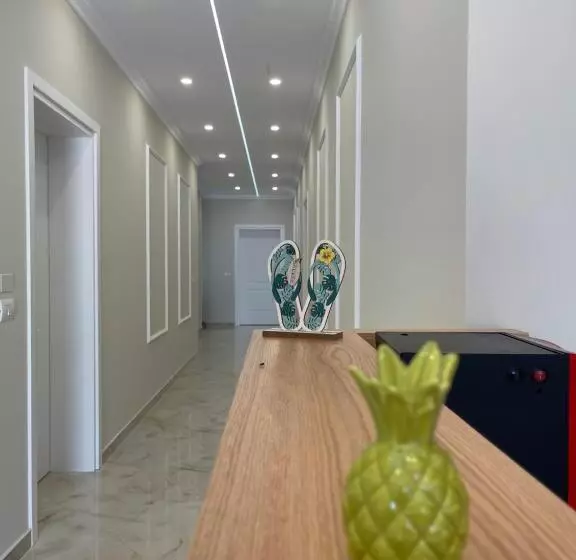 ホテル Frenki S Residence