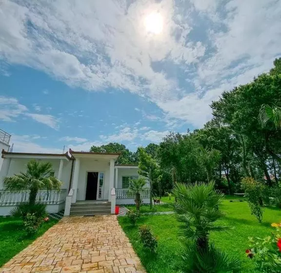 ホテル Frenki S Residence