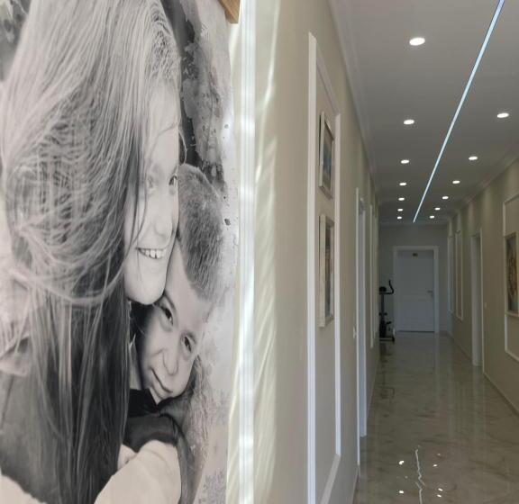 هتل Frenki S Residence