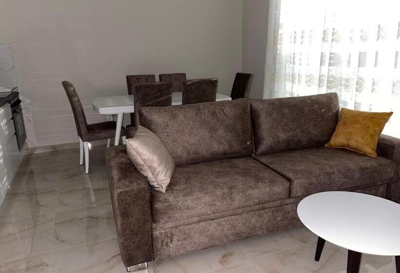 هتل Frenki S Residence