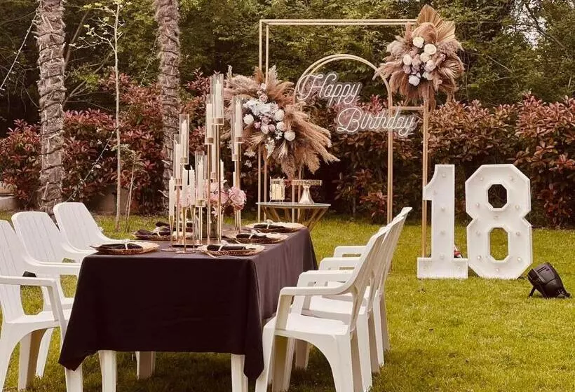 ホテル Frenki S Residence
