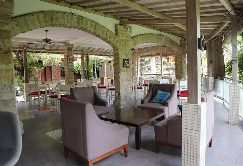 Hotelli Pondok Tulasi Semaya House