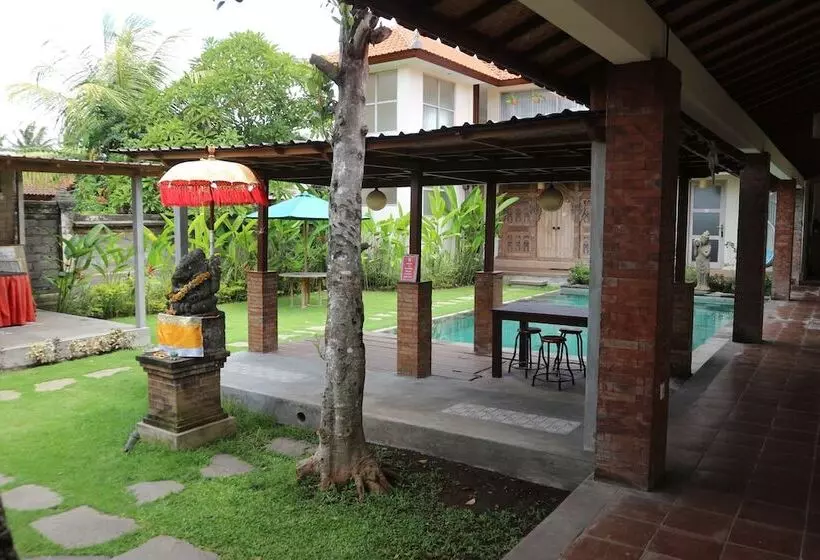 Hotelli Pondok Tulasi Semaya House