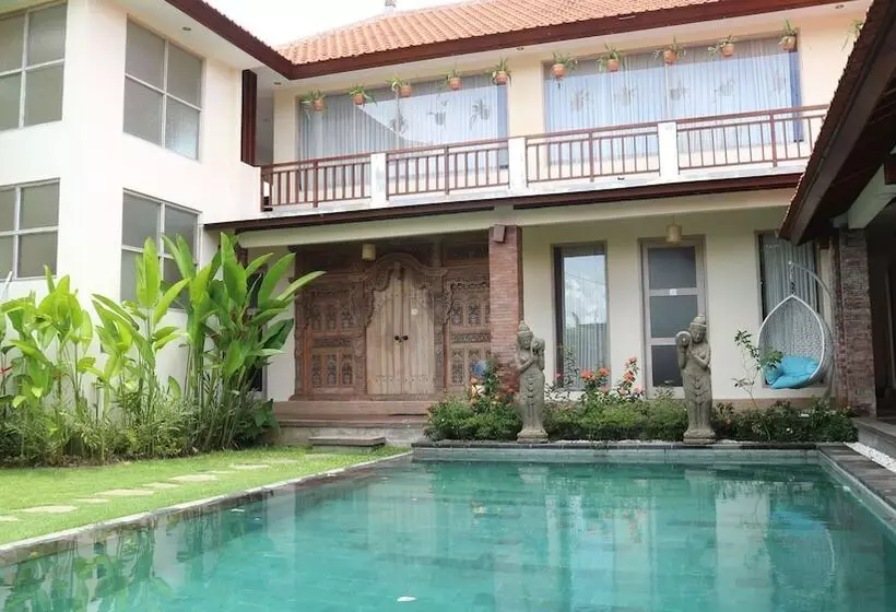 Hotelli Pondok Tulasi Semaya House