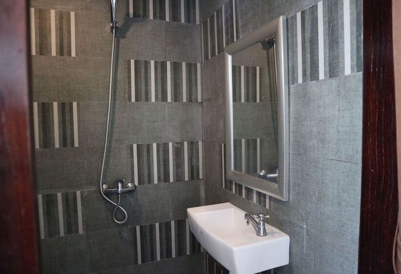 Отель Pondok Tulasi Semaya House