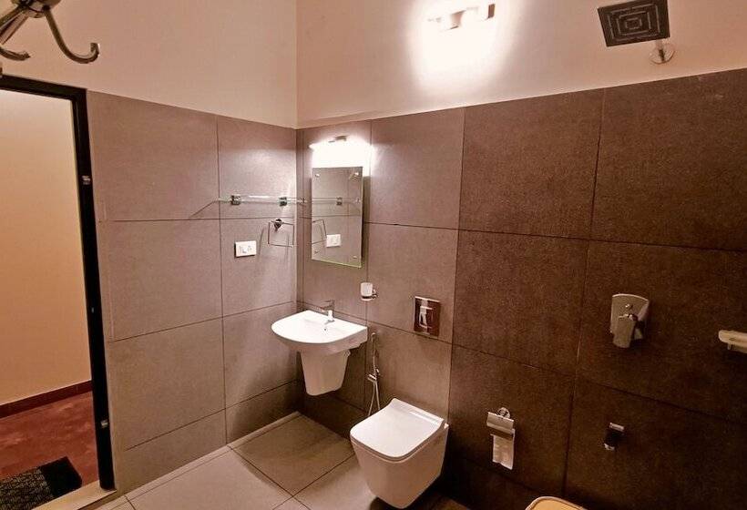 Adrak Mountain Mist Forest Resort