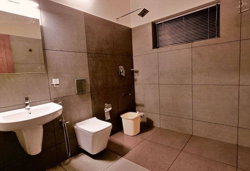 Adrak Mountain Mist Forest Resort