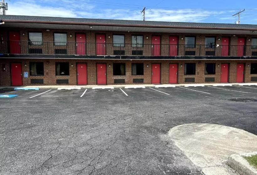 Budget Plaza Motel