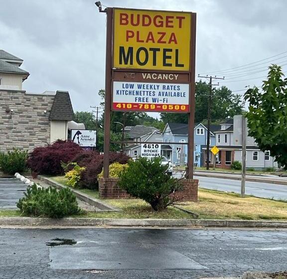 Budget Plaza Motel