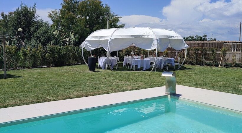 בית מלון כפרי Bubble Glamping Sicily
