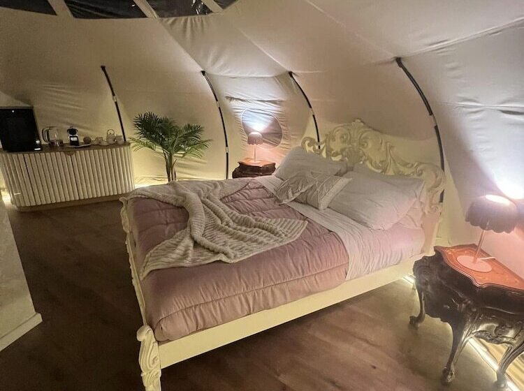 בית מלון כפרי Bubble Glamping Sicily