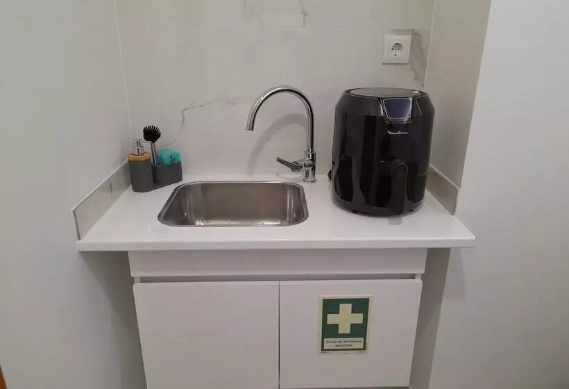 Hotelli Coliving The Valley Portugal With Coworking Space Open 24 7