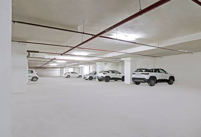 Itsy Hotels Rk Palace