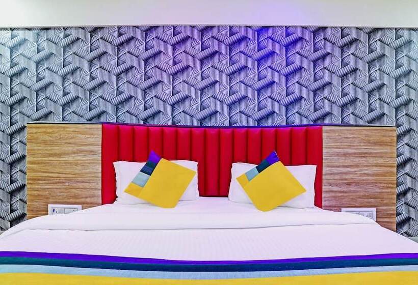 Itsy Hotels Rk Palace