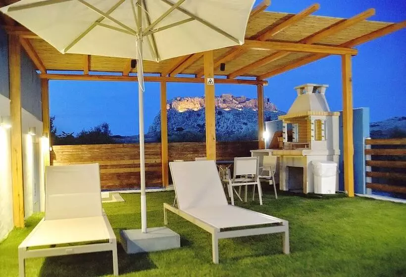 Hotelli Kouros Stone Suites