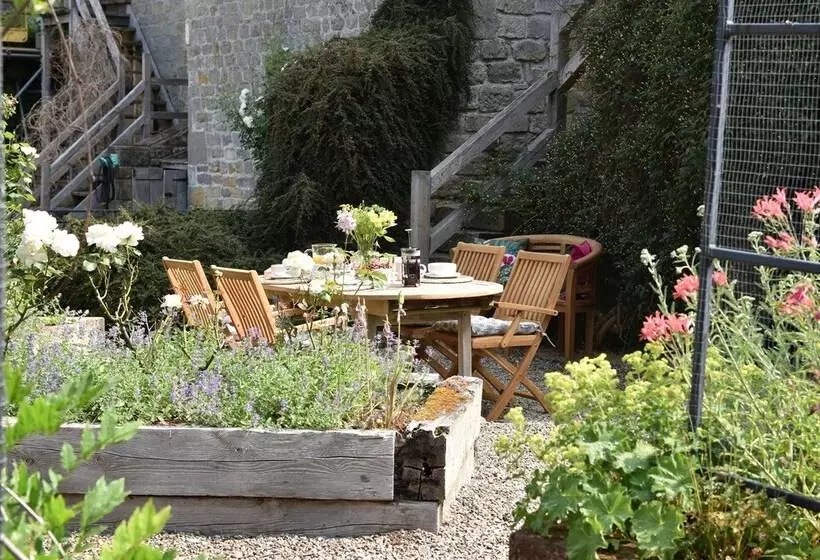 Maaseutuhotelli The Coach House At Jervaulx