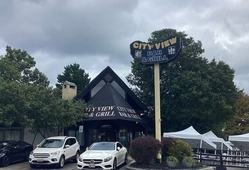 Hotelli Super 8 By Wyndham Baltimore Northwest