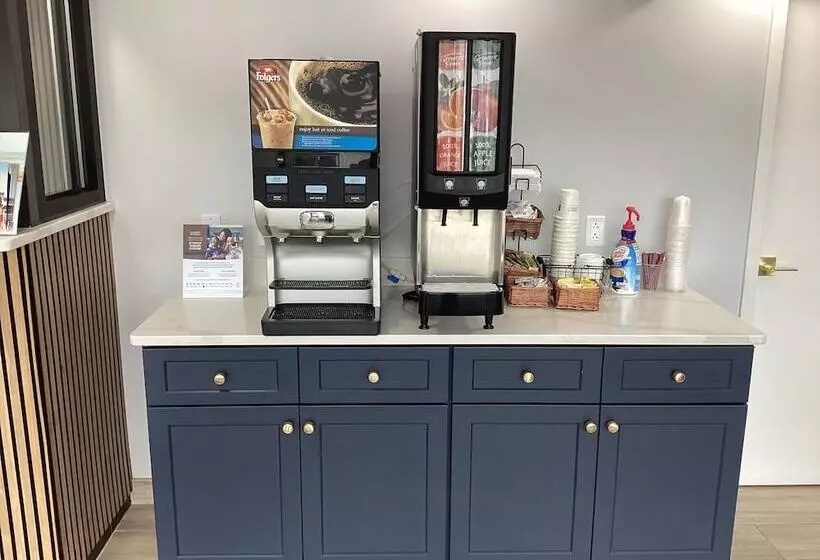 Hotelli Super 8 By Wyndham Baltimore Northwest