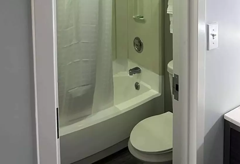 Hotelli Super 8 By Wyndham Baltimore Northwest