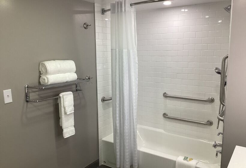 Отель Super 8 By Wyndham Baltimore Northwest