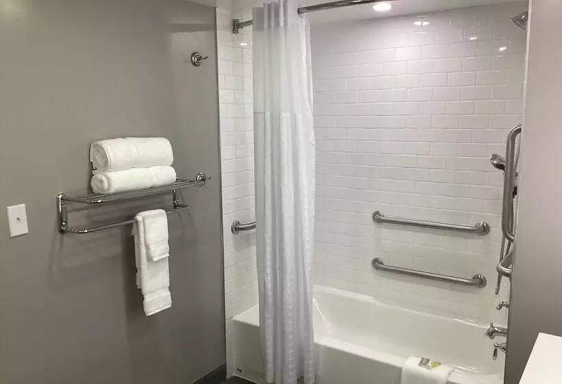 Hotelli Super 8 By Wyndham Baltimore Northwest