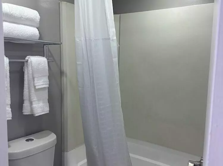 Hotelli Super 8 By Wyndham Baltimore Northwest